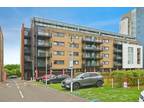 2 bedroom flat for sale in Kilcredaun House, Ferry Court, Cardiff, CF11