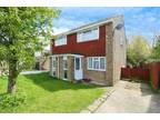 2 bedroom semi-detached house for sale in Cumberland Way, Dibden, Southampton