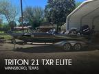 21 foot Triton 21 TXR Elite