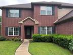 Single Family Residence, Contemporary/Modern - Burleson, TX 2812 Pinnacle Dr