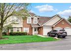 Manor Home/Coach House/Villa - Roselle, IL 215 Norfolk Ct #8