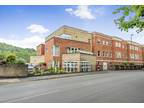 2+ bedroom flat/apartment for sale in Cainscross Road, Stroud, Gloucestershire