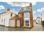 3 bedroom town house for sale in Gardner Road, Southwold, IP18