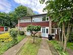 3 bedroom terraced house for sale in Vauxhall Gardens, South Croydon, Surrey