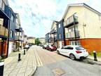 2 bedroom apartment for sale in Blackthorn Road, Ilford, IG1