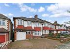 Morton Way, Southgate, N14 5 bed semi-detached house for sale - £
