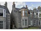 2 bedroom flat for sale in Clifton Road, Aberdeen, Aberdeenshire, AB24