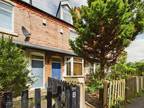 Wycliffe Grove, Nottingham NG3 3 bed terraced house for sale -