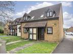 House - terraced for sale in King George Close, Sunbury-On-Thames