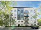 Flat for sale in Pump House Crescent, Brentford, TW8 (Ref 225330)