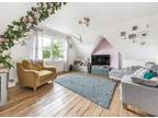 Flat for sale in Conyers Road, London, SW16 (Ref 222619)