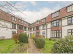 Flat for sale in Surbiton Crescent, Kingston Upon Thames, KT1 (Ref 220419)