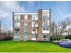 Flat for sale in Fortis Green, London, N2 (Ref 221019)