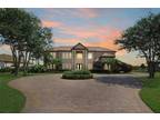 Single Family Residence - WINDERMERE, FL 12137 Crescent Cove Ct