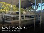 21 foot Sun Tracker Party Barge DLX