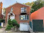 Rental Home, Colonial - Flushing, NY 29 Ave