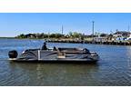 2014 Caravelle Razor 230 Boat for Sale