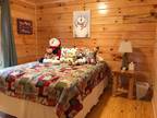 Gatlinburg Authentic Log Cabin With 3 Bedrooms