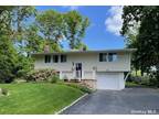 Home For Sale In Commack, New York