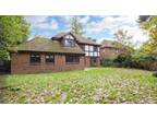 4 bedroom property to let in Chadworth Way, Claygate, Esher, KT10 - £4,500 pcm