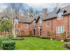 3 bedroom end of terrace house for sale in King Edward Place, Wheathampstead