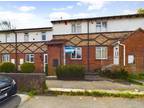 Warwick Orchard Close, Plymouth PL5 2 bed terraced house for sale -