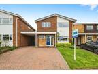 4 bedroom detached house for sale in Bury Green, St. Albans, AL4