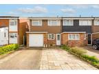 3 bedroom end of terrace house for sale in Chantry Lane, London Colney, St.