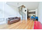 Crampton Street, Elephant and Castle, London, SE17 2 bed flat to rent -