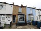 Mead Road, London, HA8 1 bed in a house share to rent - £850 pcm (£196 pw)