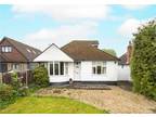 2 bedroom bungalow for sale in Colney Heath Lane, St. Albans, Hertfordshire, AL4