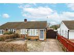 2 bedroom bungalow for sale in Chiswell Green Lane, St. Albans, Hertfordshire