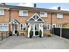 3 bedroom terraced house for sale in Puttocks Close, Welham Green, AL9