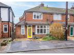 2 bedroom end of terrace house for sale in Weybourne Close, Harpenden