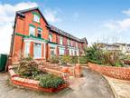 Portland Crescent, Manchester, Greater Manchester, M13 2 bed flat to rent -