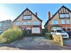 6 bed house for sale in North Parade, NG31, Grantham