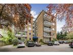2 bed flat for sale in N6 4AW, N6, London