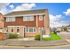 4 bed house for sale in Woodrush Way, RM6, Romford