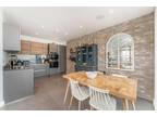 2 bed flat for sale in White Post Lane, E9, London
