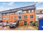 Broad Street, Old Portsmouth 2 bed ground floor flat for sale -