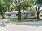 Single Family Residence, Traditional - Roanoke, TX 305 Lamar St