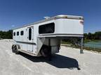 2000 Sundowner 6'6" x 18' 3 Horse Trailer 3 horses