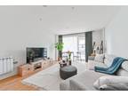 2 Bedroom Flat for Sale in Mast Quay