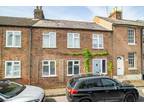 3 bedroom terraced house for sale in George Street, Markyate, St.