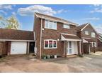 Sunny Close, Costessey, Norwich, Norfolk, NR5 3 bed detached house for sale -