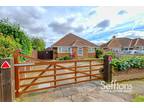 Harvey Close, Thorpe St. Andrew, NR7 6 bed detached bungalow for sale -