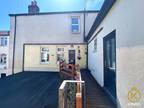 St Johns Mews 3 bed apartment to rent - £1,245 pcm (£287 pw)