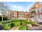 3 bedroom penthouse for sale in Gleneagle Manor, Townsend Lane, Harpenden