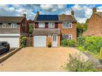 4 bedroom detached house for sale in High Firs Crescent, Harpenden