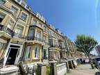 First Avenue, Hove 2 bed maisonette for sale -